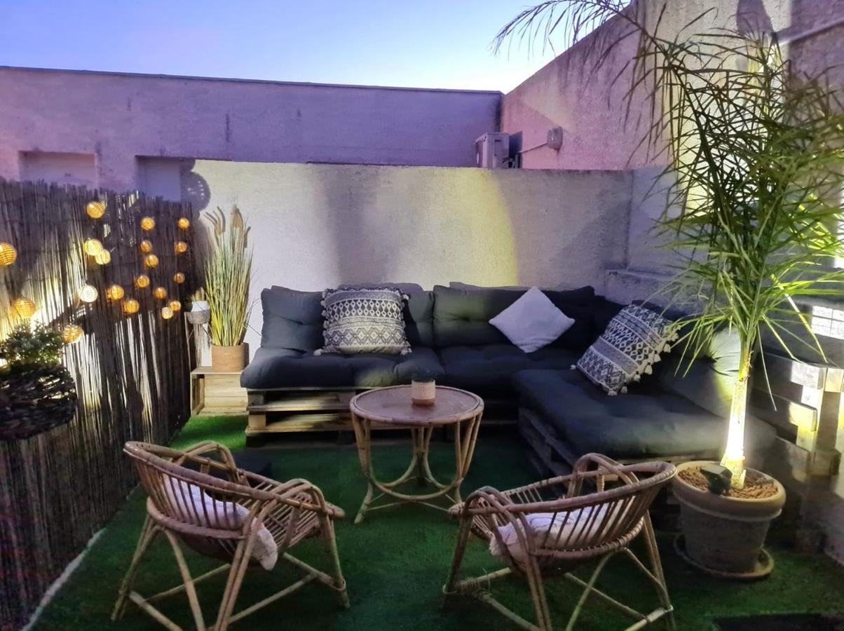 Appartcosy Emplacement Ideal Avec Terrasse & Parking Prive Nîmes Exteriör bild